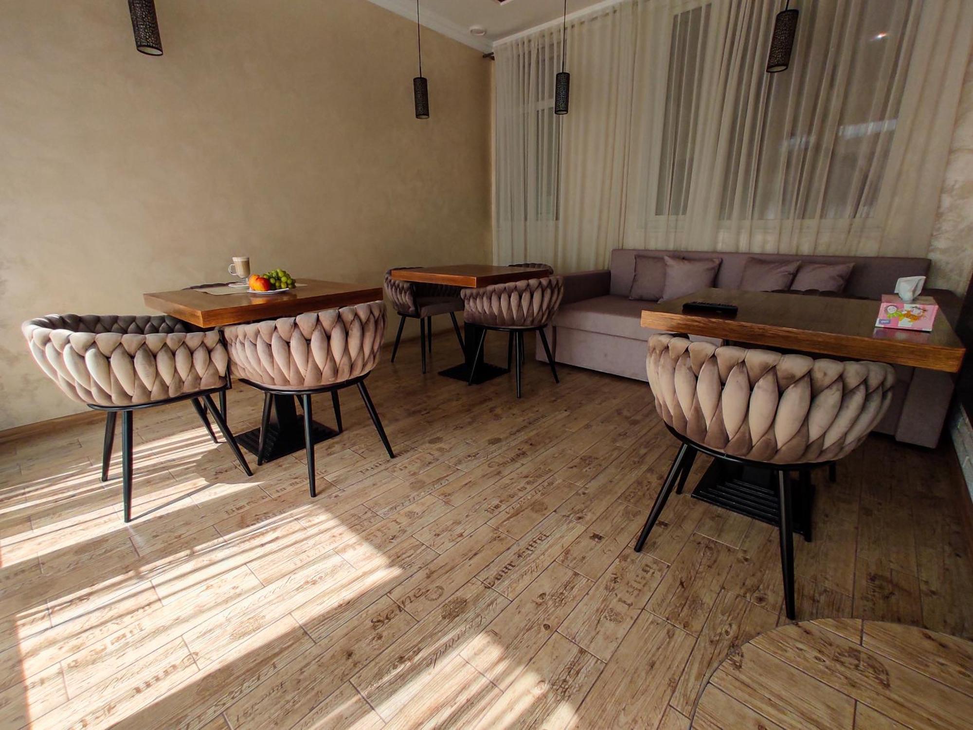 Vip Hotel Izmail Ngoại thất bức ảnh