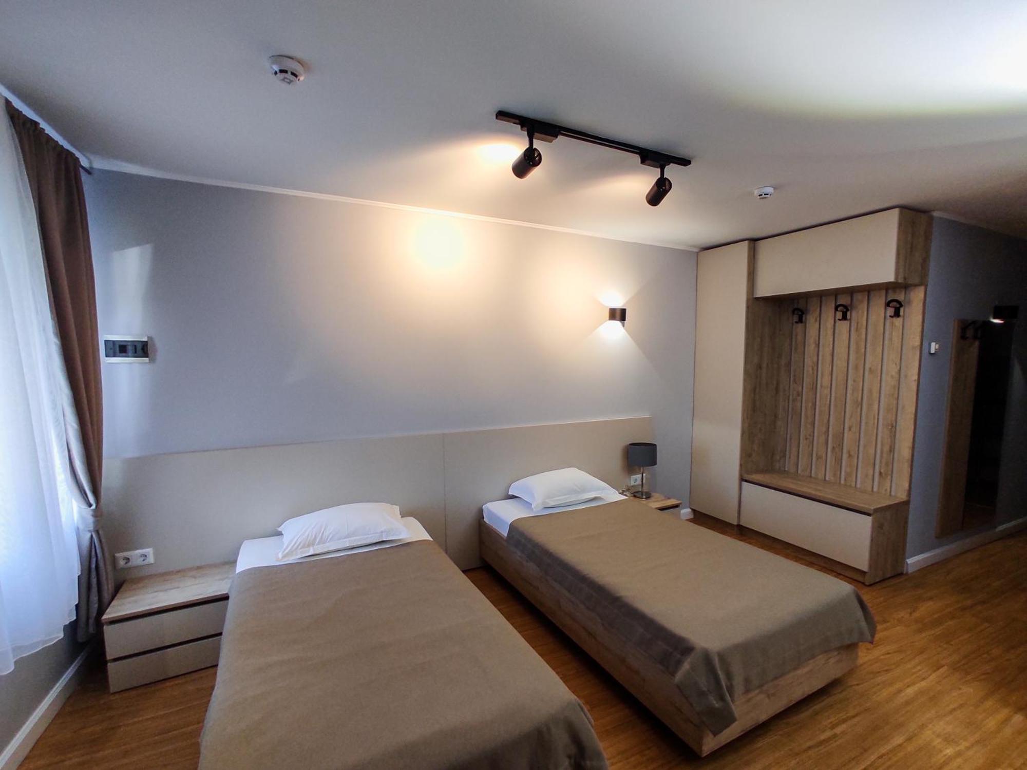 Vip Hotel Izmail Ngoại thất bức ảnh