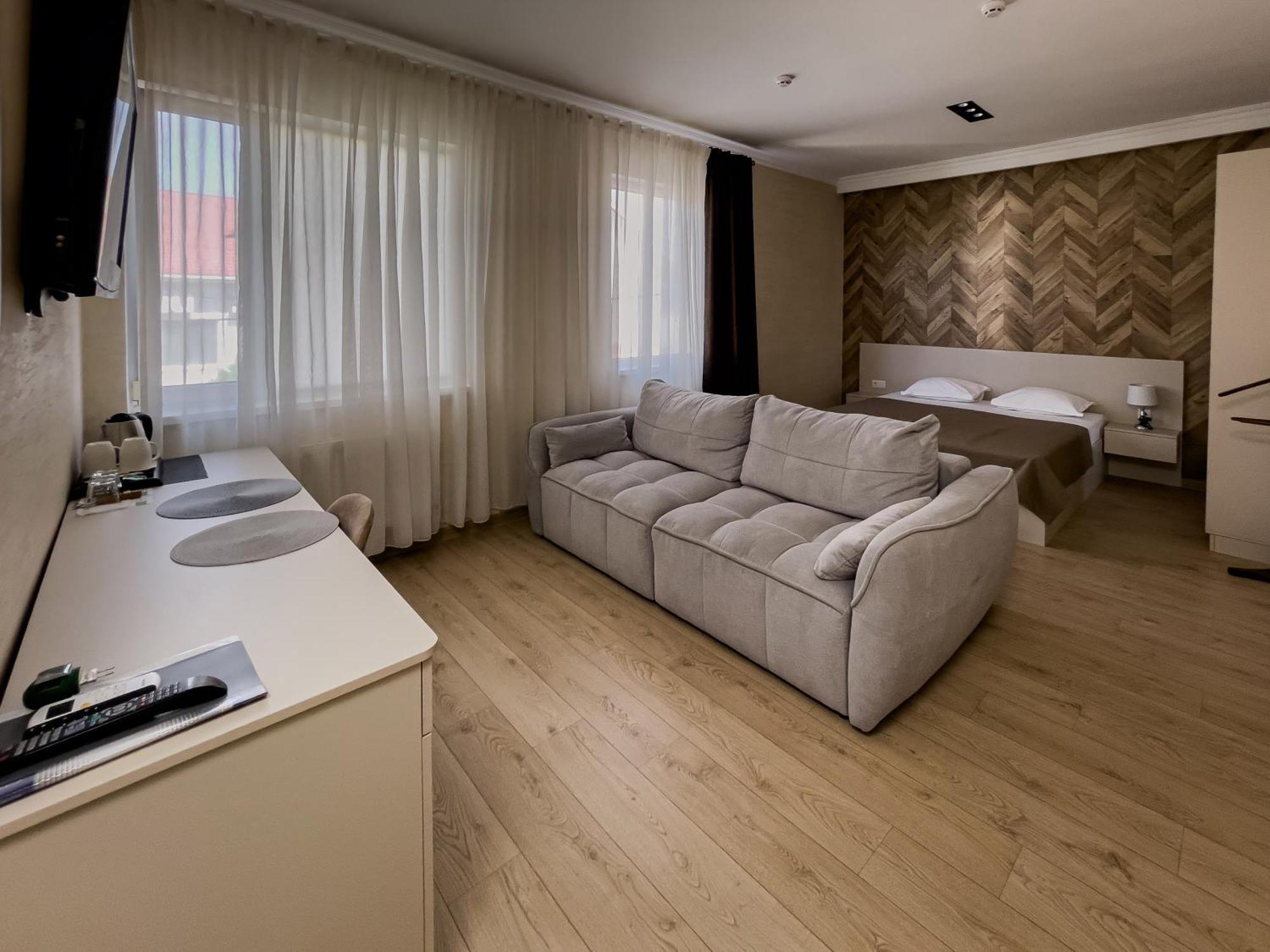 Vip Hotel Izmail Ngoại thất bức ảnh